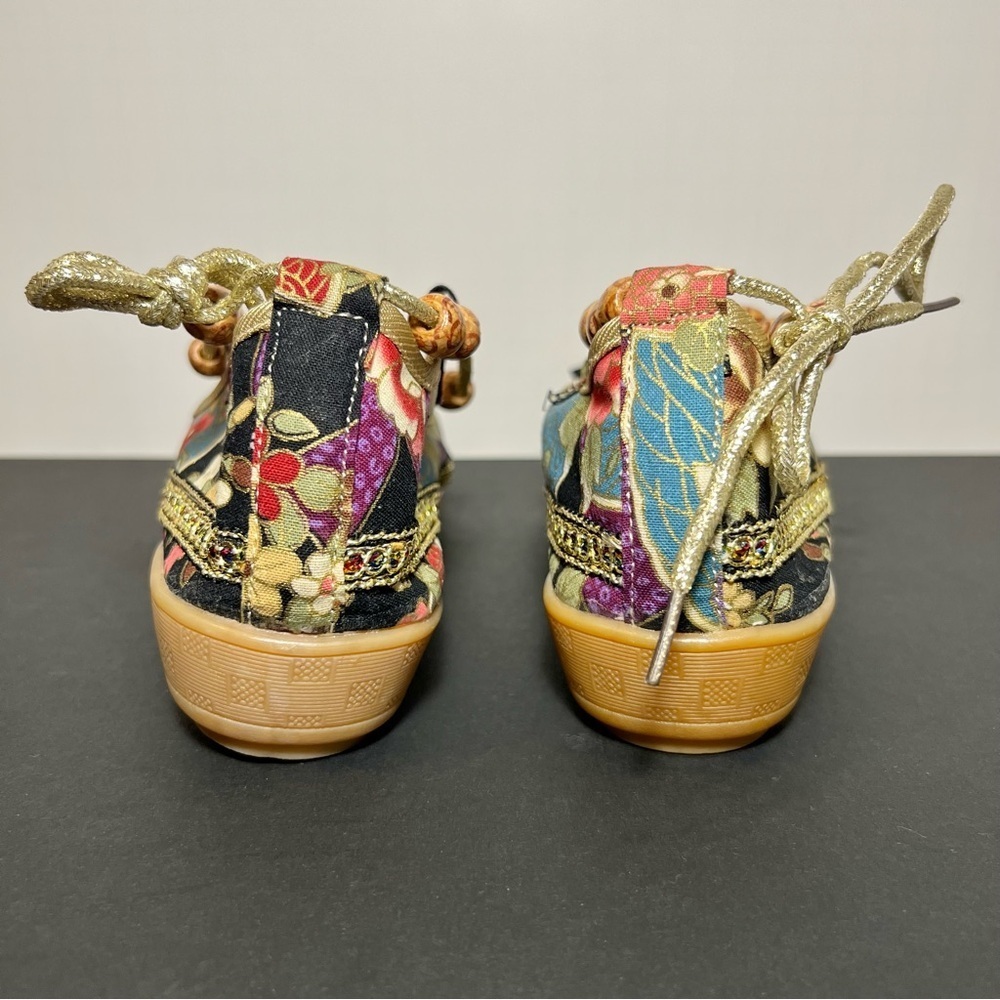Womens Opulent Classical Floral Print Slip On Shoes / Size 7.5 - Picture 4 of 7